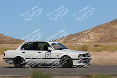 media/Oct-01-2022-Team Topak Racing (Sat) [[f860fb51be]]/2-Inter Low 2/session 2 turn 11/